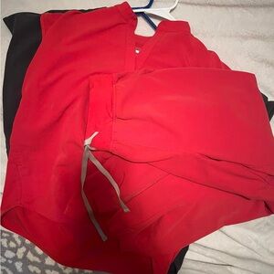 NEON RED FIGS MEDIUM RAFAELA TOP, MEDIUM PETITE HIGH RISE JOGGERS